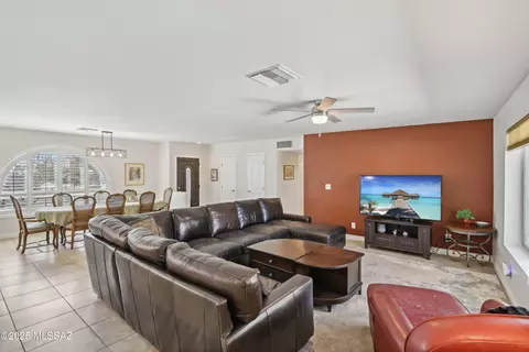 5633 E 14th St, Tucson, AZ 85711 photo 4