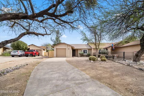 4825 S Joshua Tree Dr, Tucson, AZ 85730