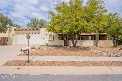 26 W Calle Martina, Green Valley, AZ 85614