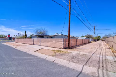 3633 E 27th St, Tucson, AZ 85713 photo 32
