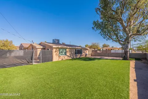 1525 S Jefferson Ave, Tucson, AZ 85711