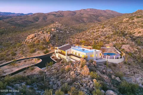 2302 N Camino Cascabel, Tucson, AZ 85749