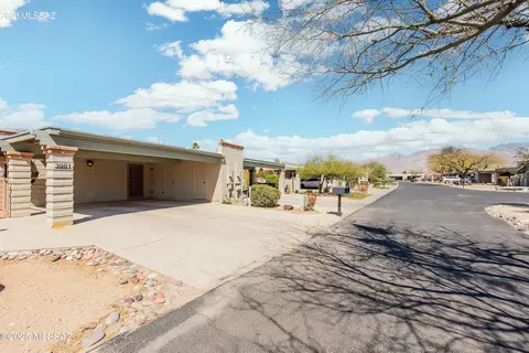 3001 N Desert Dr, Tucson, AZ 85712