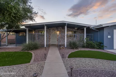 423 N Kingston Ct, Tucson, AZ 85710