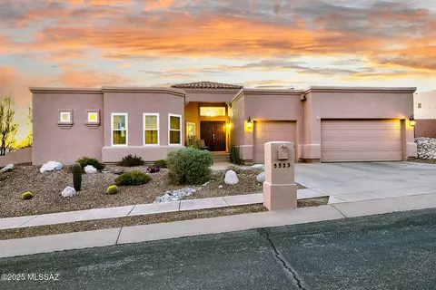 5523 N Crescent Hill Pl, Tucson, AZ 85718