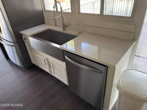 Kitchen - 8724 E Lancaster Rd, Tucson, AZ 85715 photo 4 of 4