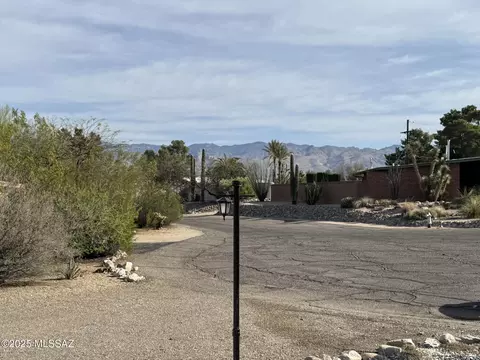 Exterior - 8724 E Lancaster Rd, Tucson, AZ 85715 photo 9 of 10