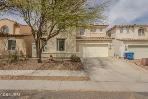 108 W Camino Rio Chiquito, Sahuarita, AZ 85629
