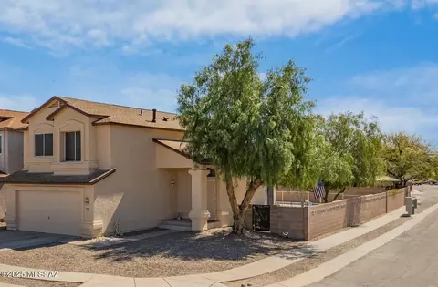8952 E Orchid Vine Dr, Tucson, AZ 85747