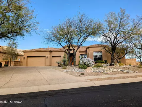 6366 N Skyline Ridge Dr, Tucson, AZ 85718