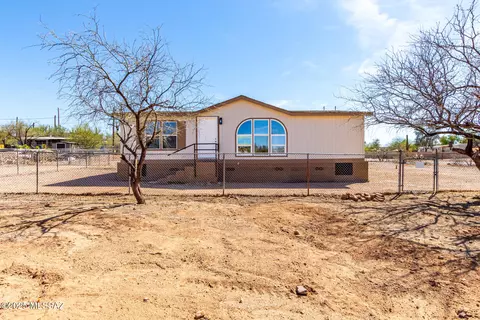 2255 W San Juan Trl, Tucson, AZ 85713