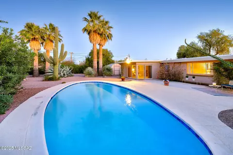 Exterior - 2928 E 9th St, Tucson, AZ 85716 photo 8 of 14