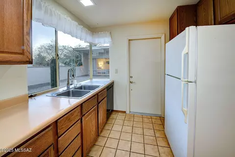 Kitchen - 2928 E 9th St, Tucson, AZ 85716 photo 4 of 4