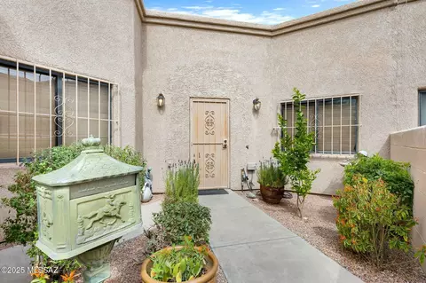 7741 E Roget Dr, Tucson, AZ 85710
