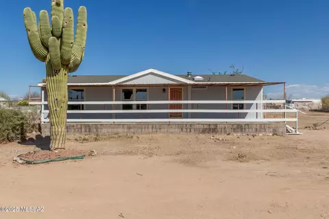 9878 S Desert Brush Loop, Tucson, AZ 85756