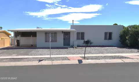 1869 W Saxony Rd, Tucson, AZ 85713