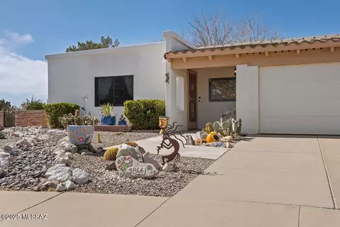 1866 S Abrego Dr, Green Valley, AZ 85614