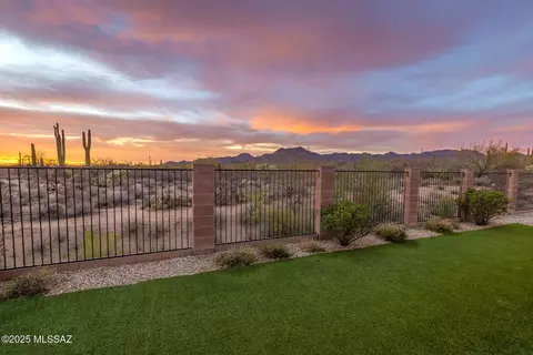 12507 N Wind Runner Pkwy, Marana, AZ 85658