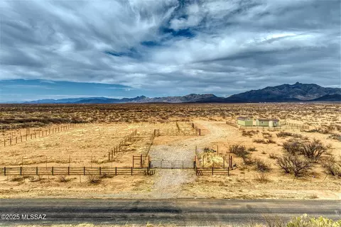39 E Acres E Arzberger Rd, Willcox, AZ 85643 photo 8