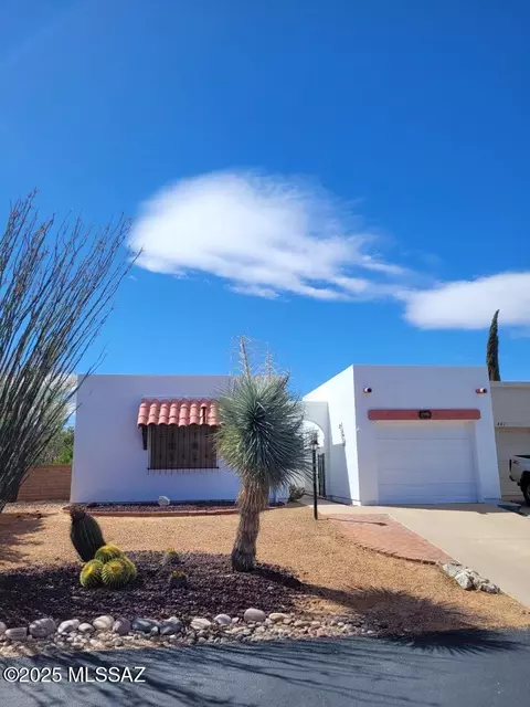 871 N Camino De Luz, Green Valley, AZ 85614