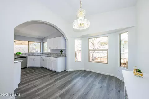 1841 W Chardonnay Dr, Tucson, AZ 85746