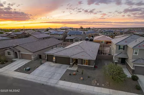 10932 W Radcliff Dr, Marana, AZ 85653