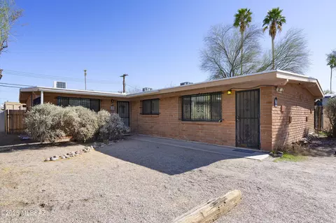 801-803 E Holaway Dr, Tucson, AZ 85719
