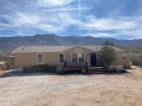 4680 E Woodpecker Ln, Tucson, AZ 85739