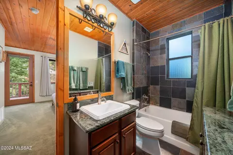 Bath - 11122 E Turkey Run Rd, Mount Lemmon, AZ 85619 photo 2 of 5