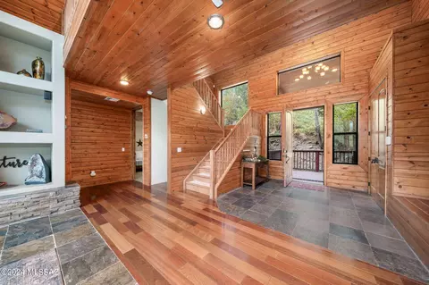 Entry Way - 11122 E Turkey Run Rd, Mount Lemmon, AZ 85619 photo 2 of 6