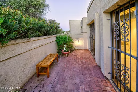 Exterior - 2523 E Forgeus Pl, Tucson, AZ 85716 photo 4 of 8