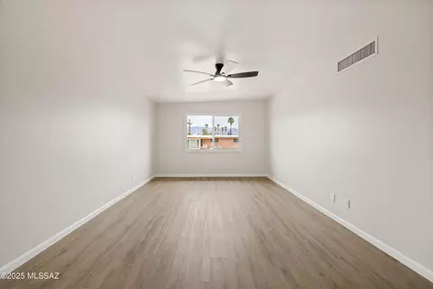 9024 E Chickamauga St, Tucson, AZ 85710 photo 5