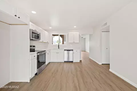 9024 E Chickamauga St, Tucson, AZ 85710 photo 10