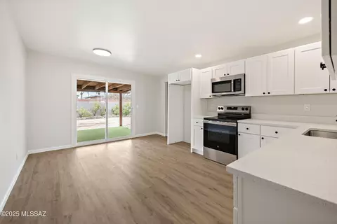 9024 E Chickamauga St, Tucson, AZ 85710 photo 7