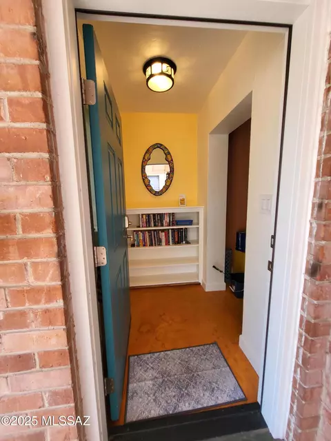 Entry Way - 2019 E 2nd St, Tucson, AZ 85719 photo 3 of 4