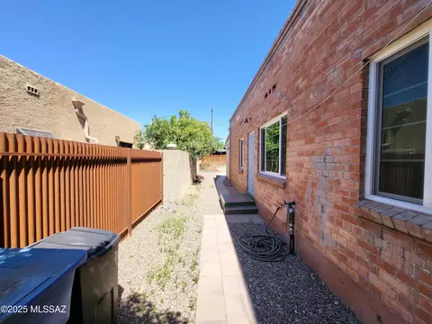 Exterior - 2019 E 2nd St, Tucson, AZ 85719 photo 3 of 10