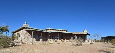 6651 N Wagon Wheel Rd, Benson, AZ 85602