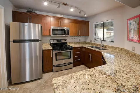 5751 N Kolb Rd #41201, Tucson, AZ 85750