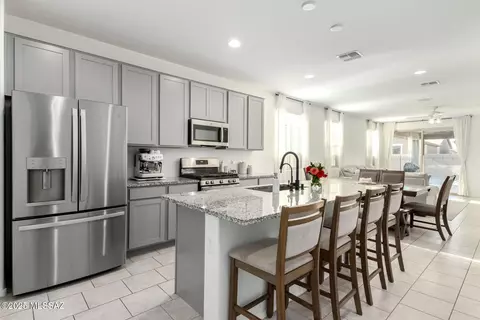 11798 E Becker Dr, Vail, AZ 85641 photo 7