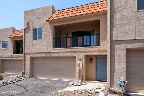 5942 E Sahuaro Ranch Dr, Tucson, AZ 85712