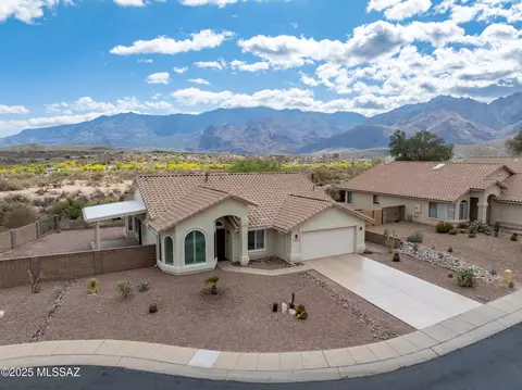 1794 E Moonshroud Dr, Tucson, AZ 85737