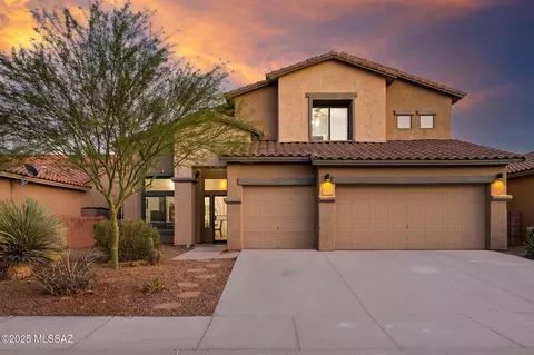 8274 N Rocky Brook Dr, Tucson, AZ 85743