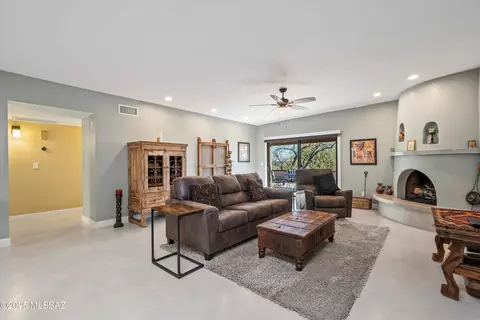 6240 E Frontier Pl, Tucson, AZ 85750 photo 5