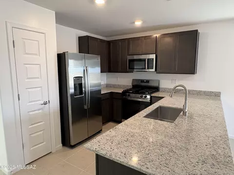 17467 S Desert Anemone Dr, Vail, AZ 85641 photo 3