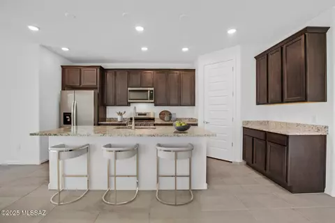 12740 E Tortoise Pointe Dr, Vail, AZ 85641 photo 3