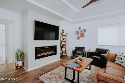 5051 N Sabino Canyon Rd #1241, Tucson, AZ 85750
