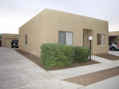 8538 E Seabury Ct, Tucson, AZ 85710