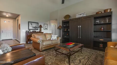 Living - 62361 E Border Rock Rd, Saddlebrooke, AZ 85739 photo 1 of 1