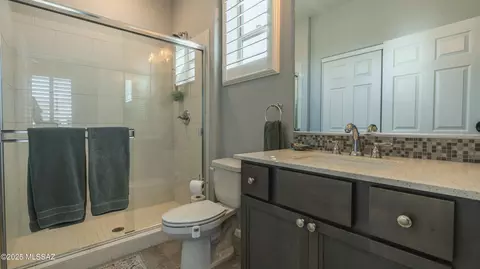 Bath - 62361 E Border Rock Rd, Saddlebrooke, AZ 85739 photo 1 of 3