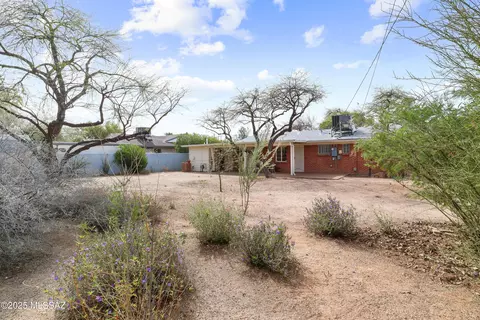 Exterior - 2917 Exeter St, Tucson, AZ 85716 photo 4 of 8